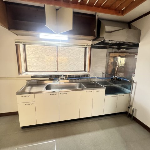 若草町４丁目１３－１８戸建のキッチン