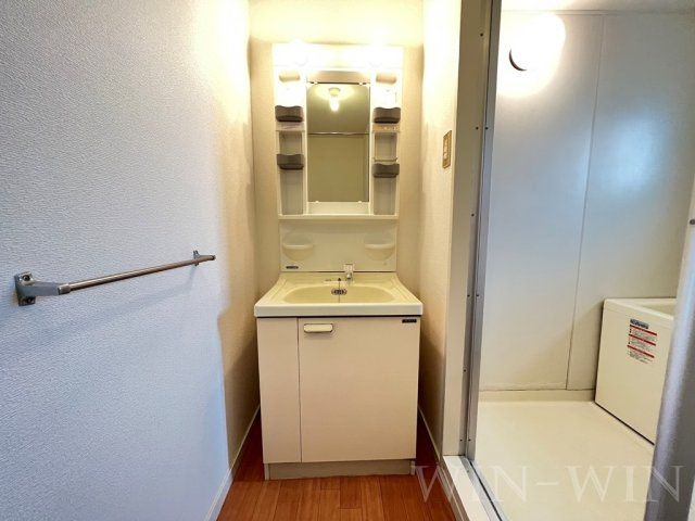 サンシャトレ神ノ輪の独立洗面台|イメージ（同建物内別部屋の写真です）