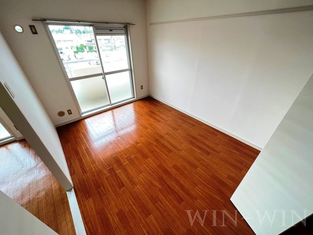 サンシャトレ神ノ輪の居間・リビング|イメージ（同建物内別部屋の写真です）