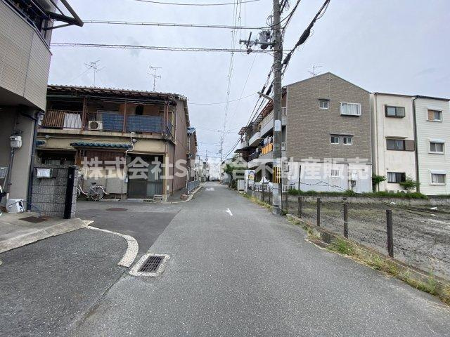 若江南町2丁目中古戸建の前面道路含む現地写真|前面道路含む現地写真です