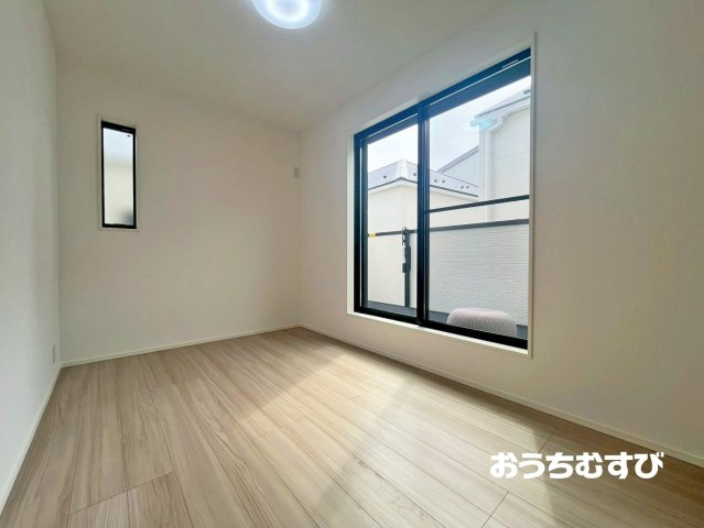 北区大我麻町の洋室