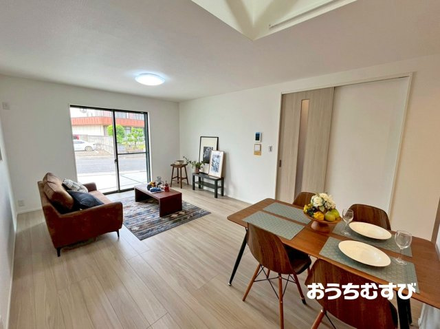 北区大我麻町の居間・リビング