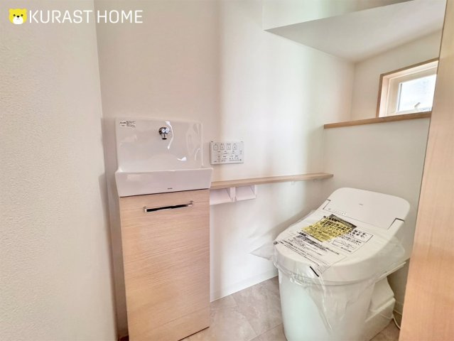 京都市西京区川島三重町　新築戸建のトイレ