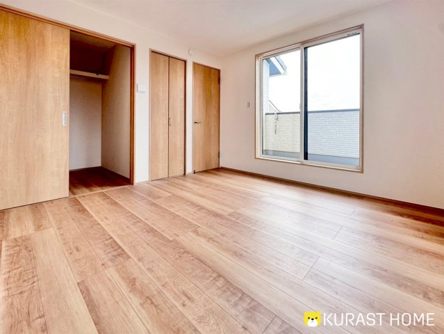 京都市西京区川島三重町　新築戸建の洋室