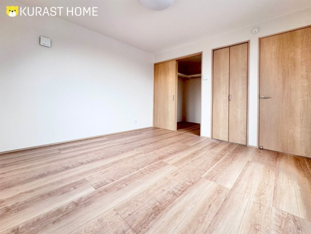 京都市西京区川島三重町　新築戸建の洋室