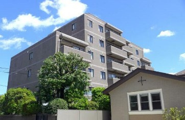 【外観】 | アルファステージ西荻窪 | 鉄筋コンクリート造のがっちりとした建物。