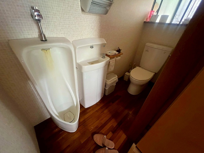 南部町中古戸建　居宅のトイレ