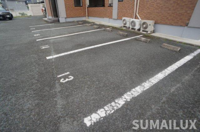 ペルファヴォーレの駐車場