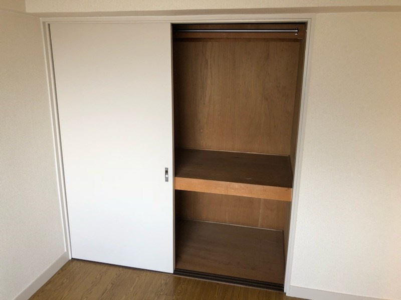 横地ビルの収納