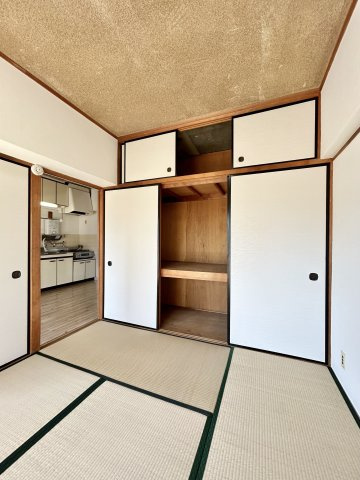 横地ビルの和室