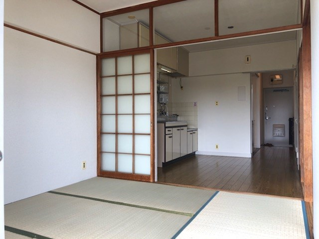 横地ビルの和室