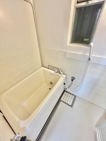 横地ビルの浴室