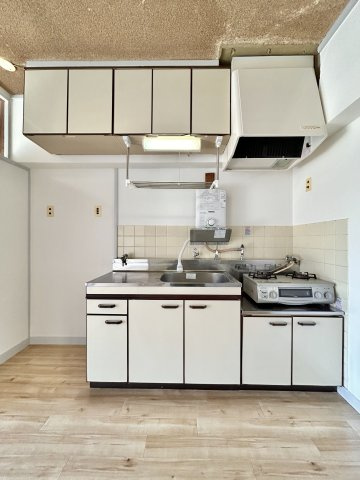 横地ビルのキッチン