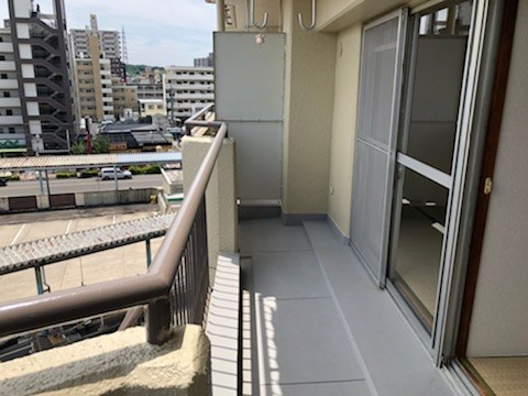 横地ビルのバルコニー