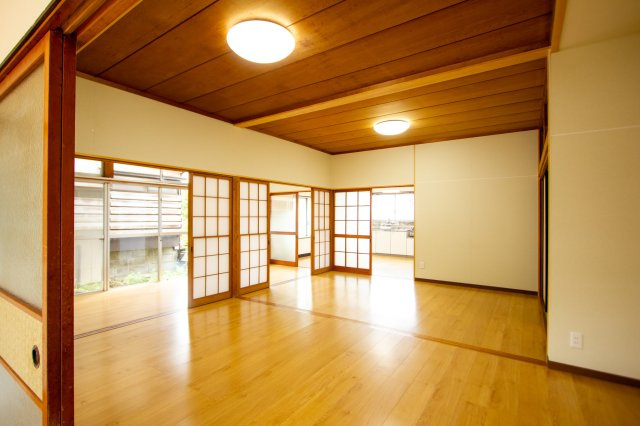 本町３丁目大橋様貸家の居間・リビング