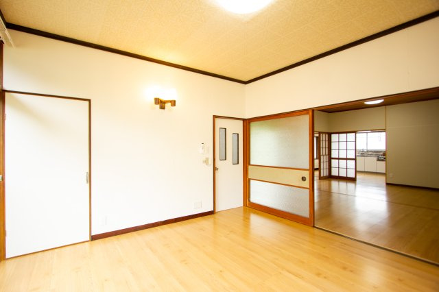 本町３丁目大橋様貸家の居間・リビング