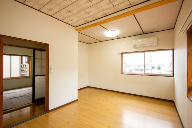 本町３丁目大橋様貸家の居間・リビング