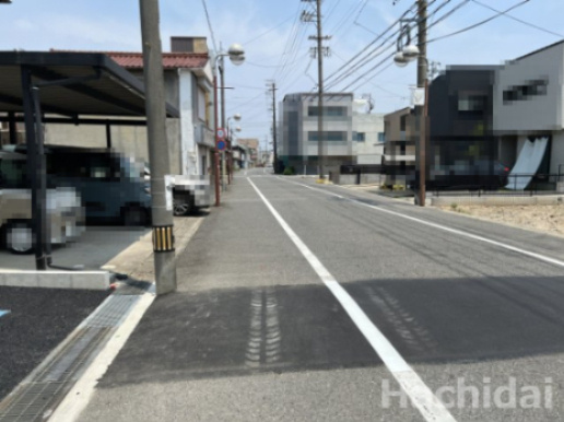 高浜市青木町第７　全4棟　4号棟　の前面道路含む現地写真