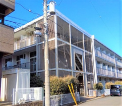 落ち着いた雰囲気の外観です