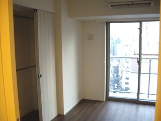 ParkAxis上野の設備|パークアクシス上野の洋室です、ベット配置しやすい間取りです