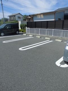 【駐車場】