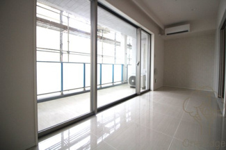 【居間・リビング】 | ベネチア天満橋