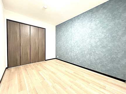 リブゼ温品の洋室