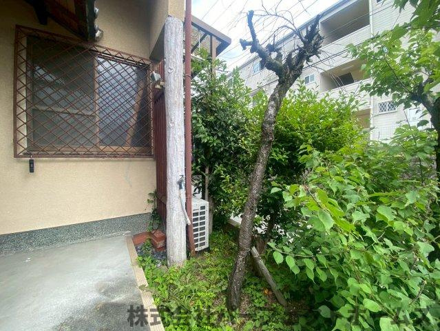 長尾東町2丁目戸建　の庭|お庭です