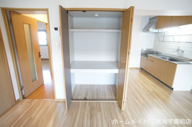 菊池郡菊陽町大字津久礼の賃貸マンションの収納