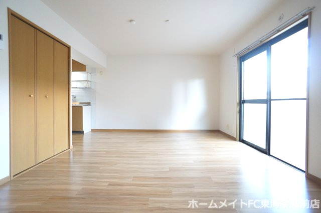 菊池郡菊陽町大字津久礼の賃貸マンションの内装