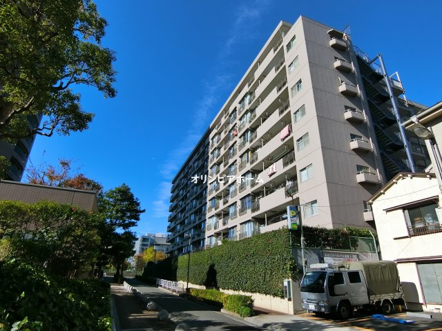 大島ファミール恩賜公園　6階　角　部屋　リ　ノベーションの外観