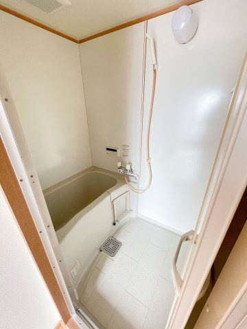 ハイツ住吉の浴室