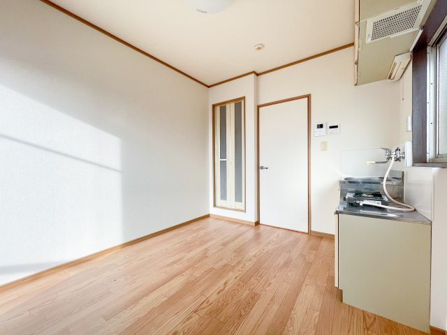 ハイツ住吉の洋室