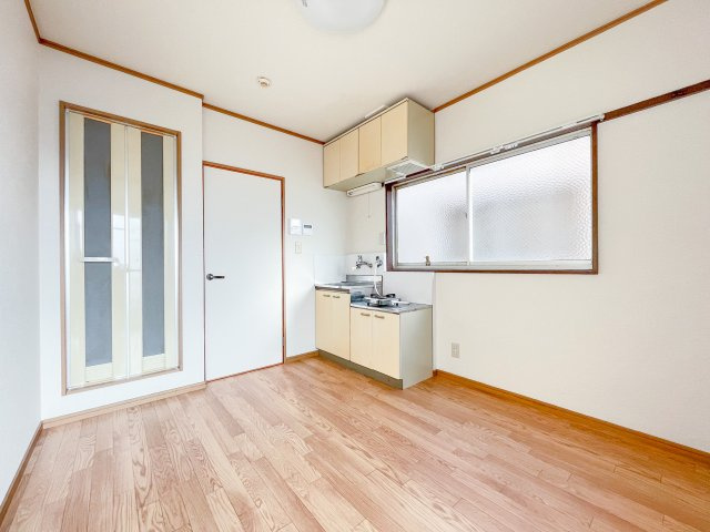 ハイツ住吉の居間・リビング