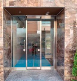 【エントランス】 | リックアート東陽 | ゆとりのあるエントランスです