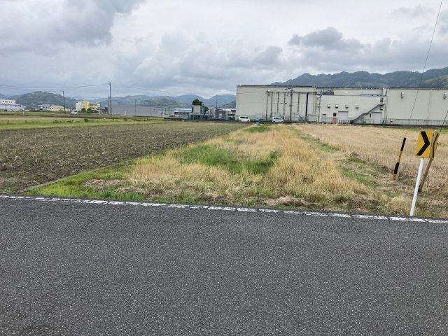 【前面道路含む現地写真】の画像