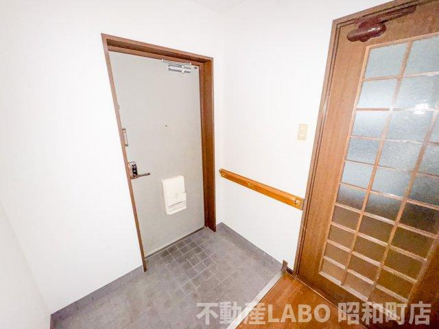 ラ･モードニシカワ２の玄関