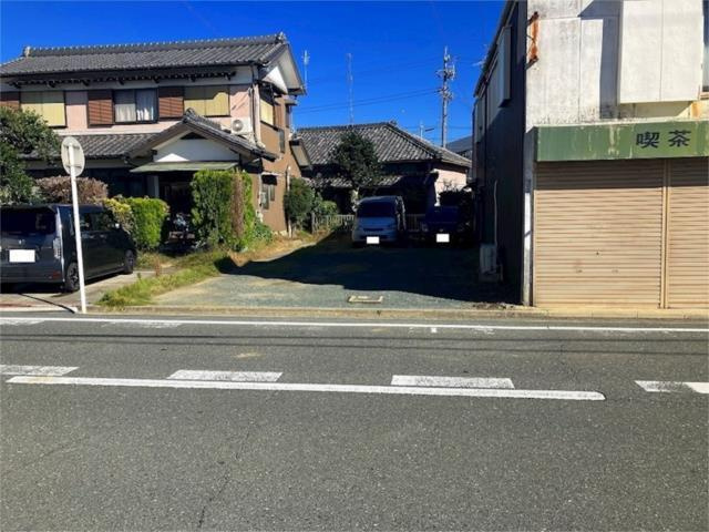 売地　豊橋市東雲町の前面道路含む現地写真|前面道路