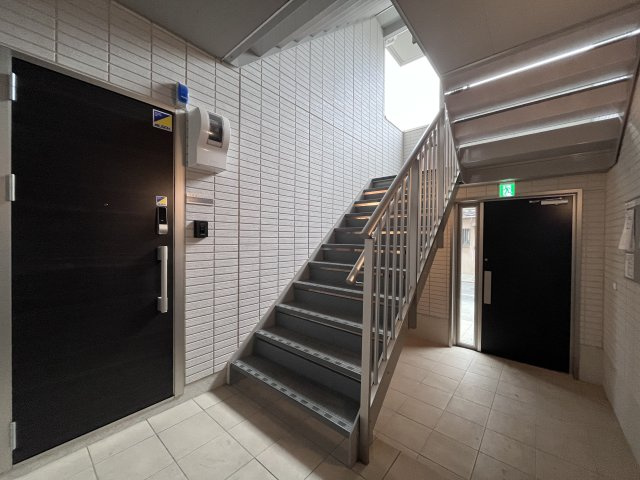 D-ROOM墨江のエントランス