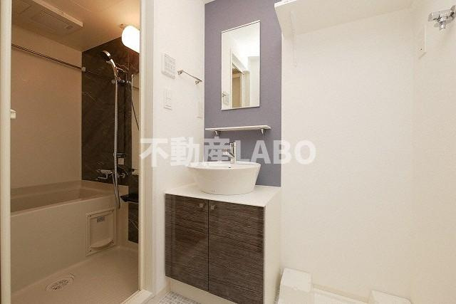 MELDIA CREST TAPP NAMBA-WESTの洗面所