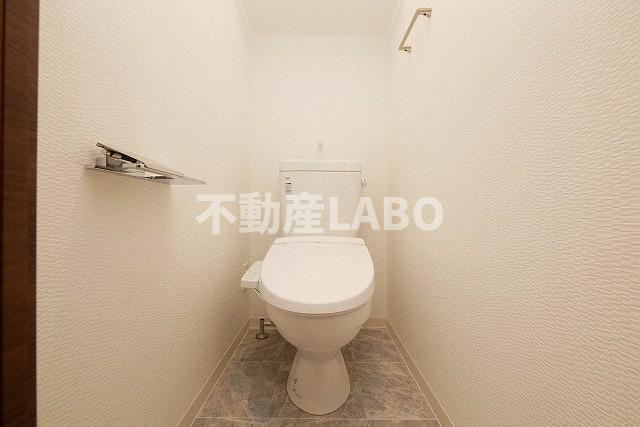 MELDIA CREST TAPP NAMBA-WESTのトイレ