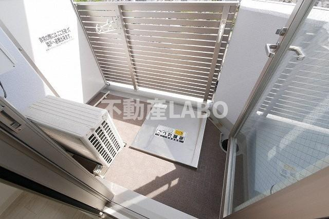 MELDIA CREST TAPP NAMBA-WESTのバルコニー