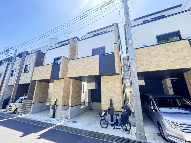 【外観】 | 東急田園都市線「宮崎台」中古戸建 | 外はこのようになっています