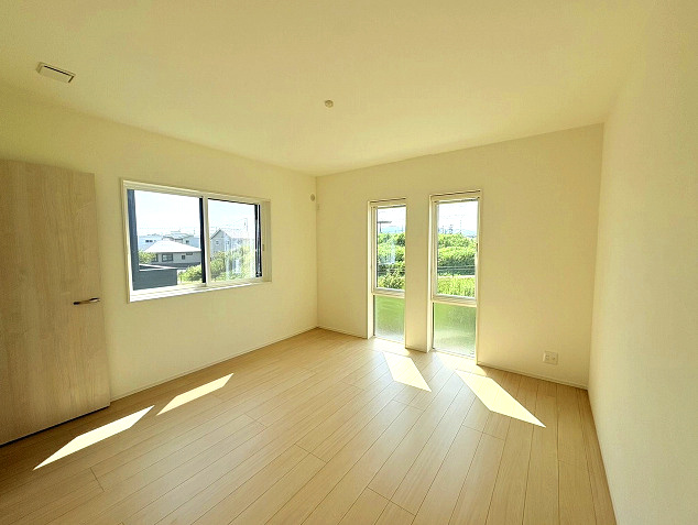 売新築戸建　静岡市清水区三保松原町の洋室