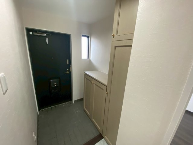 サンピボット瀬戸の玄関|ゆったりとした玄関です