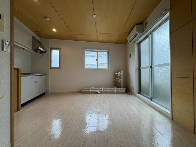 サンロイヤル柴原の居間・リビング