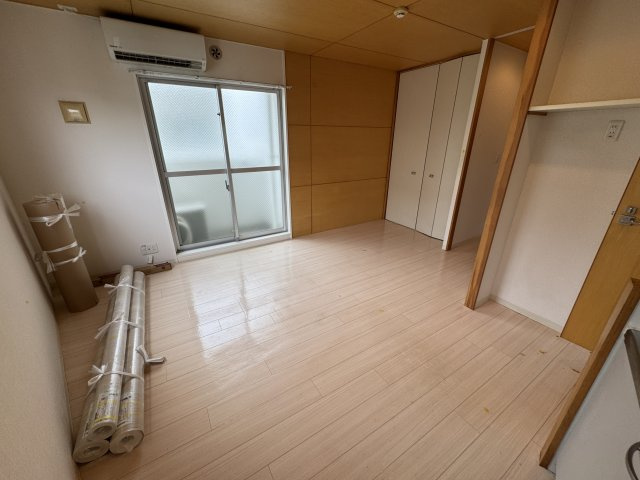 サンロイヤル柴原の居間・リビング