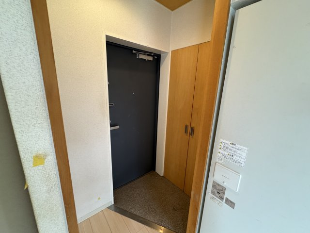 サンロイヤル柴原の玄関