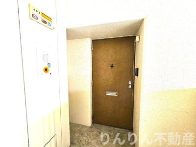 【玄関】 | ローレルハイツ中村