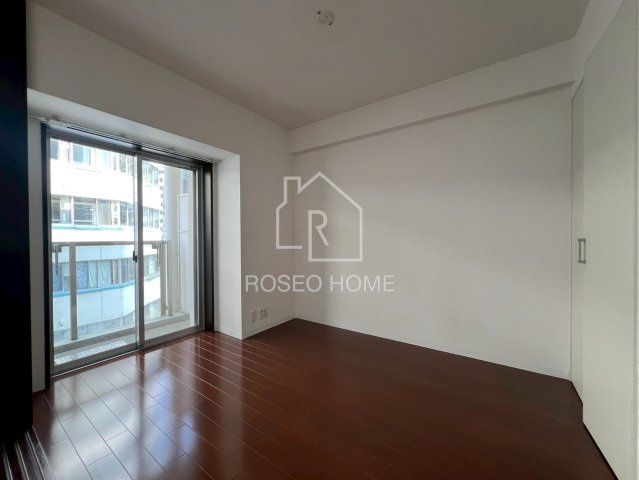 ラドゥセール中之島の洋室